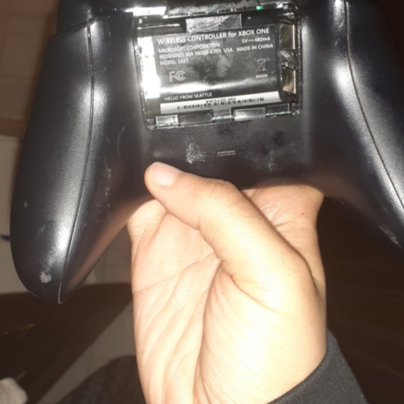 Xbox One controller - Picture 2 of 2